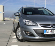 Opel Astra Sport Tourer ST 1.4 Turbo 140k Cosmo