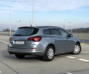 Opel Astra Sport Tourer ST 1.4 Turbo 140k Cosmo