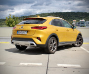 KIA XCeed Silver 103 kW