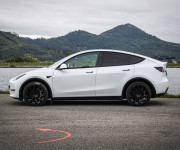 Tesla Model Y Long Range, ťažné, R20, nelakované, odpočet DPH