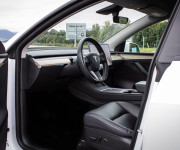Tesla Model Y Long Range, ťažné, R20, nelakované, odpočet DPH