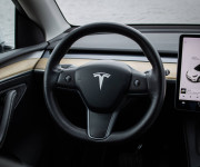 Tesla Model Y Long Range, ťažné, R20, nelakované, odpočet DPH