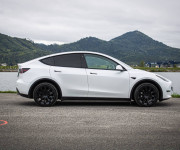Tesla Model Y Long Range, ťažné, R20, nelakované, odpočet DPH