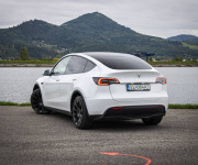 Tesla Model Y Long Range, ťažné, R20, nelakované, odpočet DPH