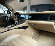 Porsche Panamera 4S
