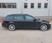 Škoda Octavia Combi 2.0 TDI DPF RS DSG