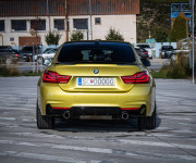 BMW Rad 4 Gran Coupé M440i xDrive M Performance, M výfuk, HUD, Harman Kardon, Austin Yellow, TO