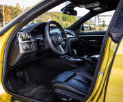 BMW Rad 4 Gran Coupé M440i xDrive M Performance, M výfuk, HUD, Harman Kardon, Austin Yellow, TO