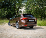 Toyota Avensis Combi 2.0 D-4D S&S Active