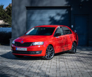 Škoda Rapid 1.2 TSI 77kW, 1. majiteľ, slovenské, pôvodný lak, R17 ALU, šport sedadlá