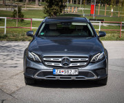 Mercedes-Benz E trieda All-Terrain 220d 4matic Airmatic 9G-Tronic, Multibeam, HUD, Ťažné, MB c