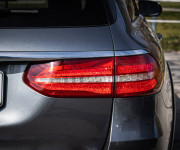 Mercedes-Benz E trieda All-Terrain 220d 4matic Airmatic 9G-Tronic, Multibeam, HUD, Ťažné, MB c