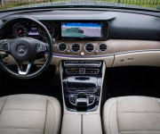 Mercedes-Benz E trieda All-Terrain 220d 4matic Airmatic 9G-Tronic na vzduchu, HUD, Ťažné, MB c