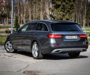 Mercedes-Benz E trieda All-Terrain 220d 4matic Airmatic 9G-Tronic na vzduchu, HUD, Ťažné, MB c
