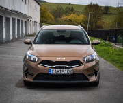 Kia Ceed SW 1.5 T-GDi 118kW Gold, Full Led, Navi, 1. majiteľ, Slovenské, záruka