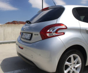Peugeot 208 1,2 benzín, 60kw, MT5, 5dv., Style