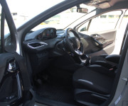 Peugeot 208 1,2 benzín, 60kw, MT5, 5dv., Style
