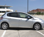 Peugeot 208 1,2 benzín, 60kw, MT5, 5dv., Style