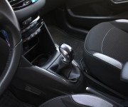 Peugeot 206 1,2 benzín, 60kw, MT5, 5dv., Style