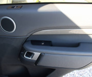 Land Rover Discovery 3.0 I6 D250 MHEV HSE AWD A/T 5+2