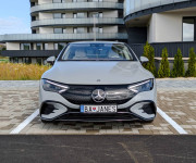 Mercedes-Benz EQE 300