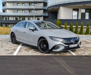Mercedes-Benz EQE 300