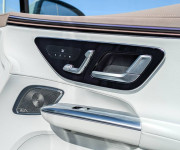 Mercedes-Benz EQE 300