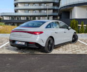 Mercedes-Benz EQE 300