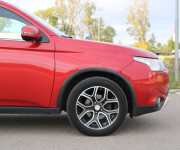 Mitsubishi Outlander 2.2 DI-D Intense + A/T