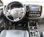 Mitsubishi Outlander 2.2 DI-D Intense + A/T