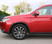 Mitsubishi Outlander 2.2 DI-D Intense + A/T