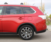Mitsubishi Outlander 2.2 DI-D Intense + A/T