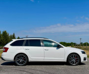 Škoda Octavia Combi 2.0 TDI DPF RS DSG