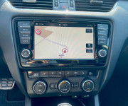 Škoda Octavia Combi 2.0 TDI DPF RS DSG