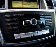 Mercedes-Benz ML 250 BLUETEC 4MATIC, ťažné zariadenie, cúvacia kamera, R20