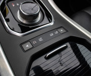 Range Rover Evoque A/T 140kW, 4x4, Koža, Vyhr. volant, Meridian