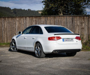 Audi A4 2.0 TDI CR 125kW Quattro Sline, Manuál, Slovenské, Alcantara