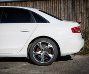 Audi A4 2.0 TDI CR 125kW Quattro Sline, Manuál, Slovenské, Alcantara