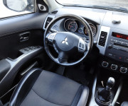 Mitsubishi Outlander MITSUBISHI