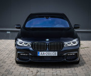 BMW Rad 7 740d xDrive Msport, HUD, Masáž, Softclose, Shadowline, Display Key, DPH