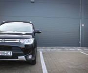 Mitsubishi Outlander 2.2 DI-D Intense, 110kW, M6, 7 miestne (2012 - 2015)