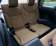 Land Rover Discovery 3.0 I6 D250 MHEV HSE AWD A/T 5+2