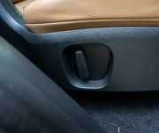 Land Rover Discovery 3.0 I6 D250 MHEV HSE AWD A/T 5+2