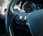 Volkswagen Touran 2.0 TDI SCR 150k 7miestne 6st. manuál Nelakované