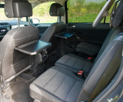 Volkswagen Touran 2.0 TDI SCR 150k 7miestne 6st. manuál Nelakované
