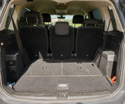 Volkswagen Touran 2.0 TDI SCR 150k 7miestne 6st. manuál Nelakované