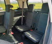Volkswagen Touran 2.0 TDI SCR 150k 7miestne 6st. manuál Nelakované