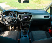 Volkswagen Touran 2.0 TDI SCR 150k 7miestne 6st. manuál Nelakované