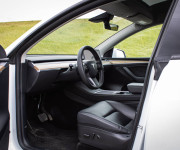 Tesla Model Y Long Range Ryzen, SOH 90%, Grok, Tepelné čerpadlo, Matrix LED, Dvojité sklá