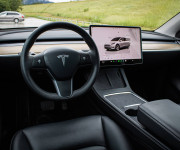 Tesla Model Y Long Range Ryzen, SOH 90%, Grok, Tepelné čerpadlo, Matrix LED, Dvojité sklá